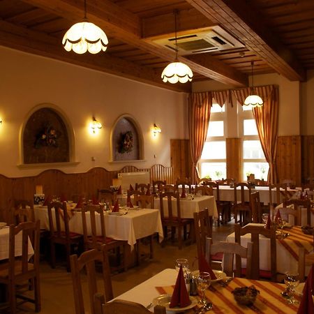 Gerendas Panzio Szombathely Esterno foto