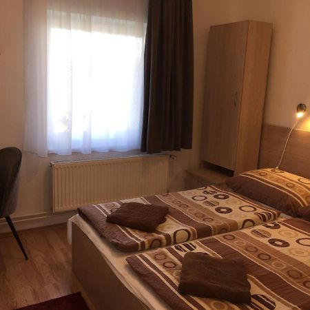 Gerendas Panzio Szombathely Esterno foto